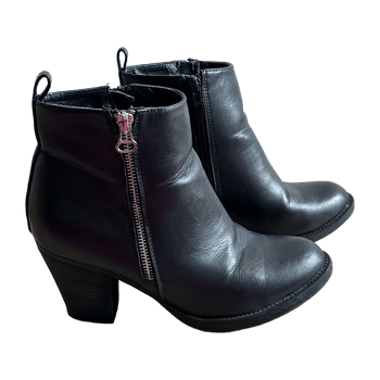 Dinsko boots