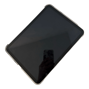 Apple Ipad suojakuorella