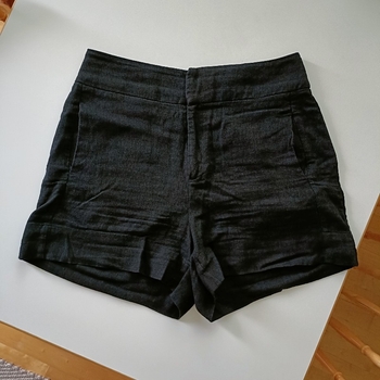 Pellavasekoite shortsit