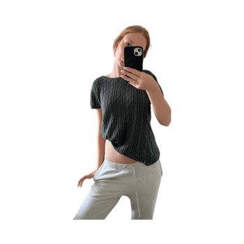 Harmaa lyhythihainen neulepaita