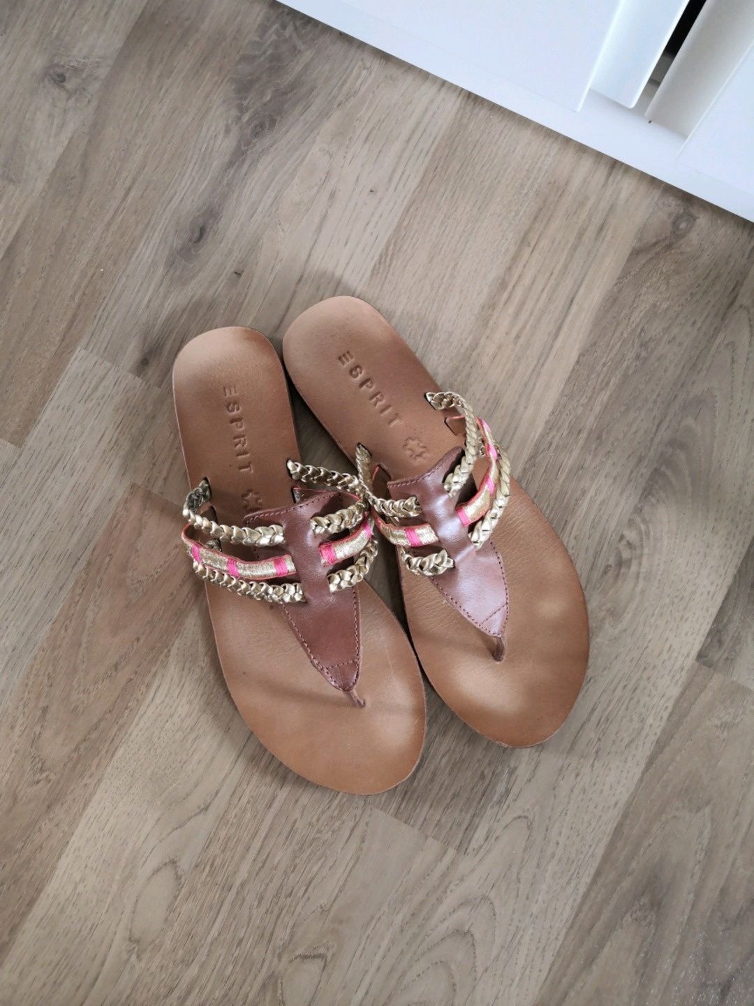 Esprit sandals