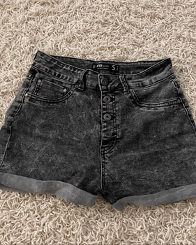 Farkku shortsit