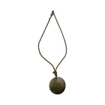 Round pendant necklace