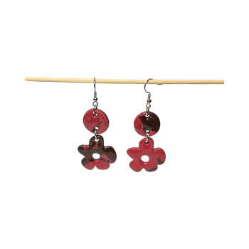 Punaiset kukka korvakorut