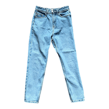 Light blue mom fit jeans