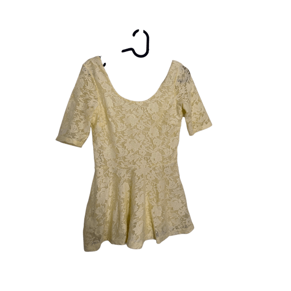 pitsinen keltainen peplum-paita