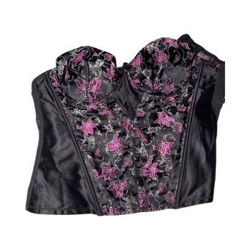 Korserityylinen yläosa