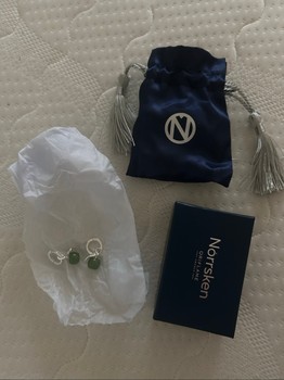 Oriflame apple earrings