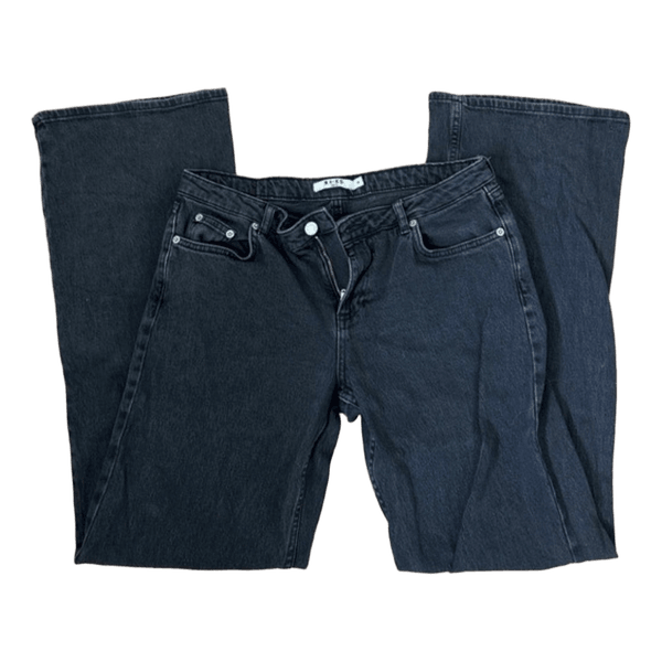 Sort denim jeans