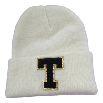 White knitted beanie