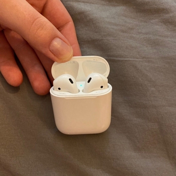 Apple headphones