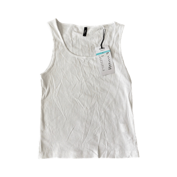 White ribbed tank top