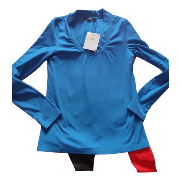 Blue long-sleeved top