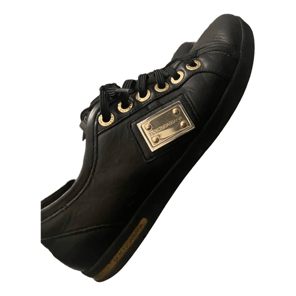 Black leather sneakers