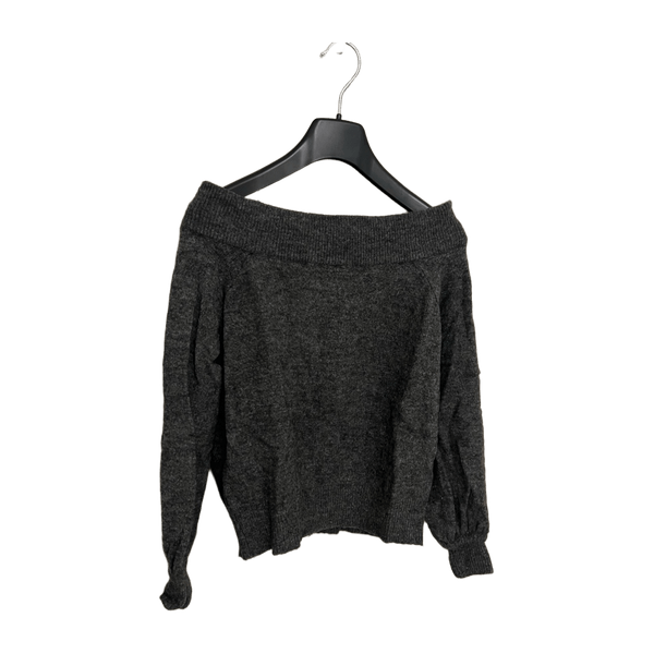Off shoulder -neulepaita
