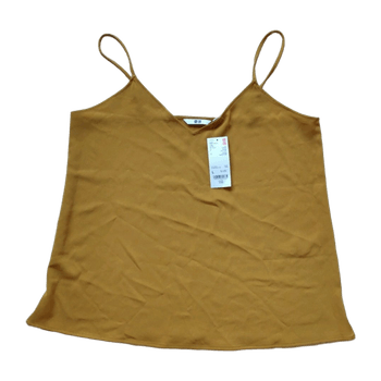Uniqlo top