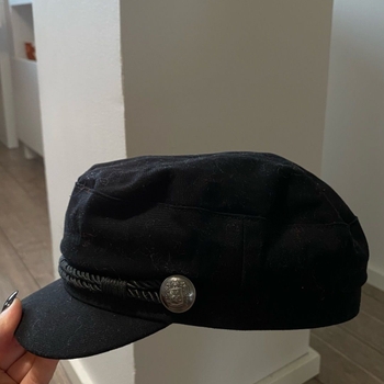 H&m headwear
