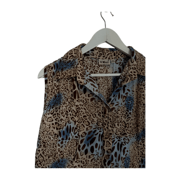 Leopard print sleeveless shirt