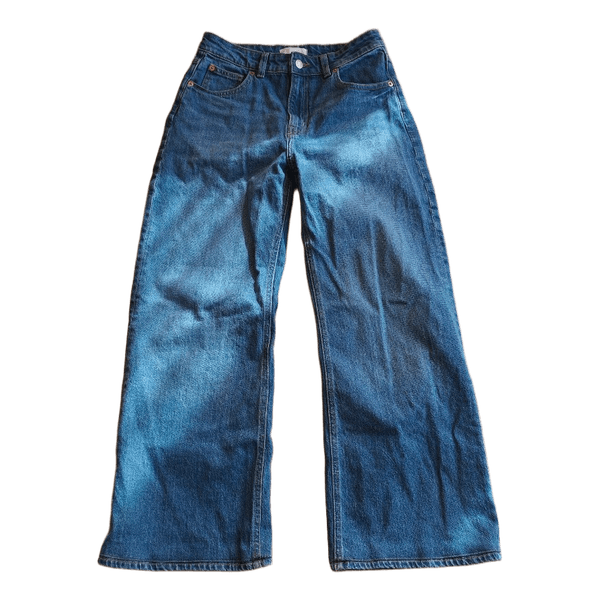 Dark blue jeans