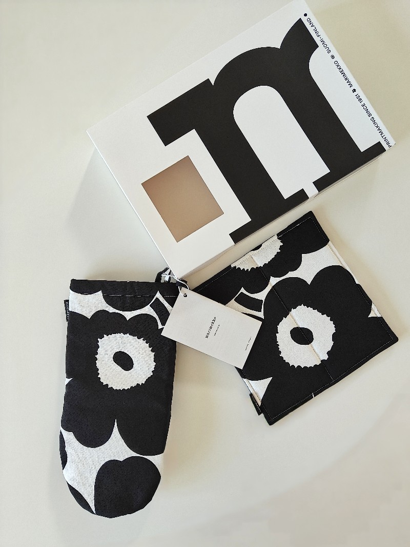Marimekko Unikko uunikinnas & patalappu (setti)