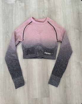 Gymshark liukuvärjätty treenipaita
