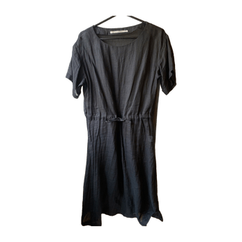 Vainio.seitsonen dress