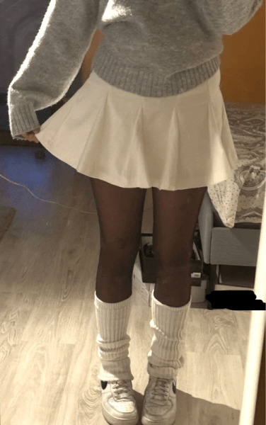 Short skirt