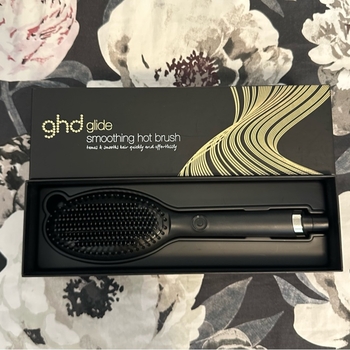glide smoothing hot brush