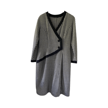 Kietaisumallinen mekko