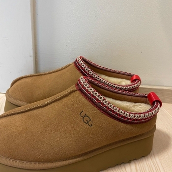 Ugg shoes