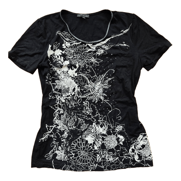 Black floral print t-shirt