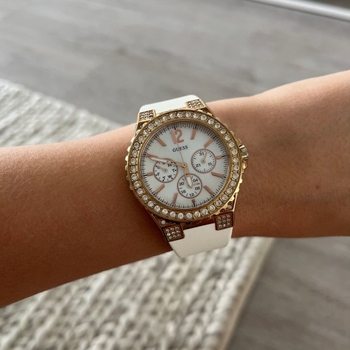 Guess-kello watch