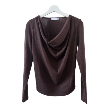 Ruskea pitkähihainen paita