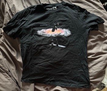 Ariana Grande tour t-shirt