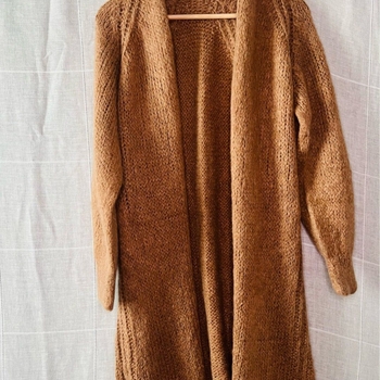 Peura cardigan