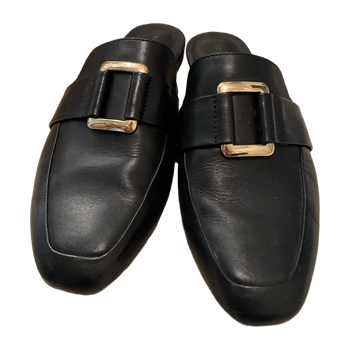 Musta nahkainen loafer-mallinen pistokkaat