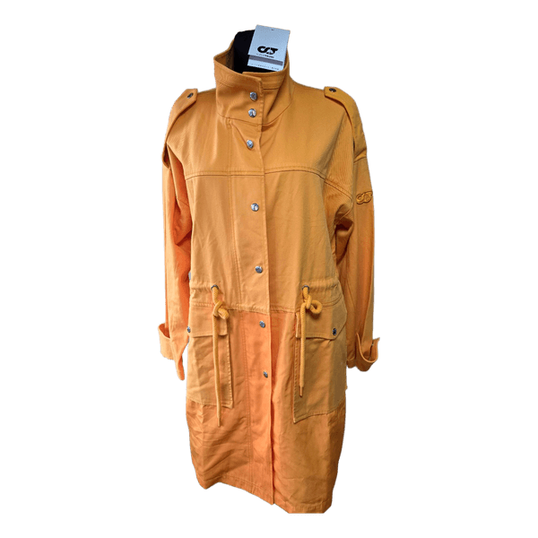 AlphaTauri geltona parka