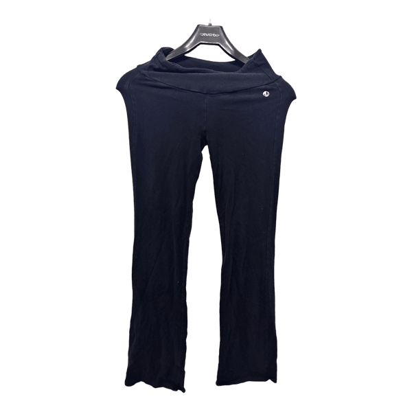 Mustat leggingsit