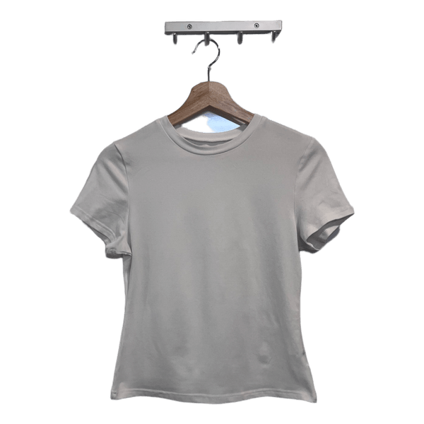White round neck t-shirt