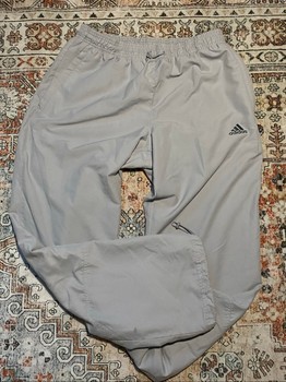 Vintage Adidas spordipüksid | Hallikassinine | Unisex