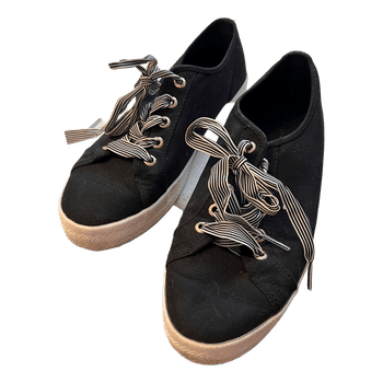 Tommy Hilfiger tennarit