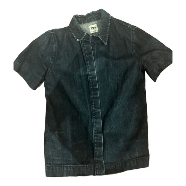 Blå denimskjorte