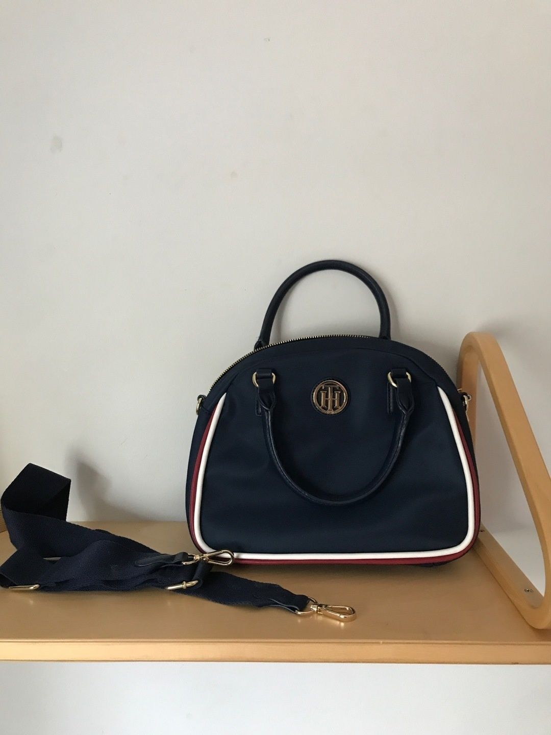 Tommy hilfiger bag