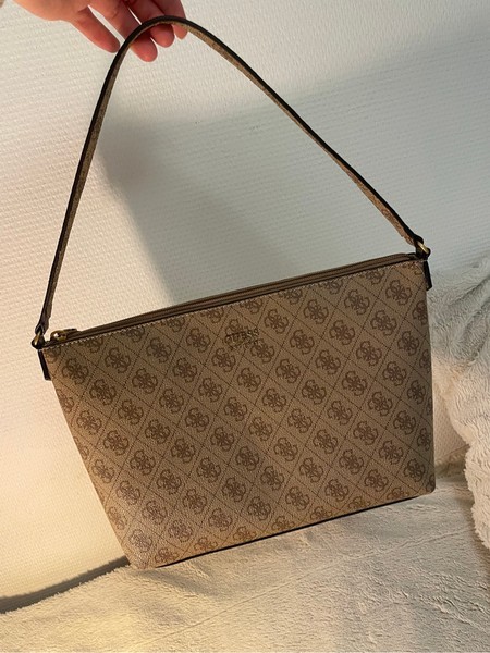 Unused Guess shoulder bag 🤎