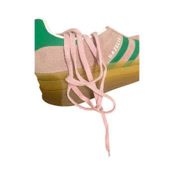 Siniset urheilukengät