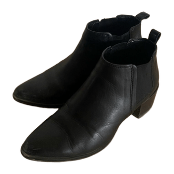 Vagabond boots