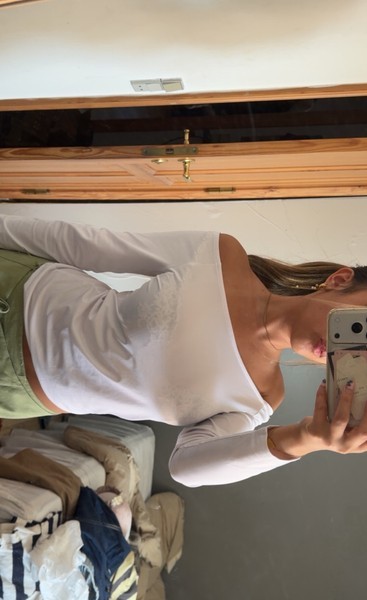 Hvid langærmet off-shoulder top