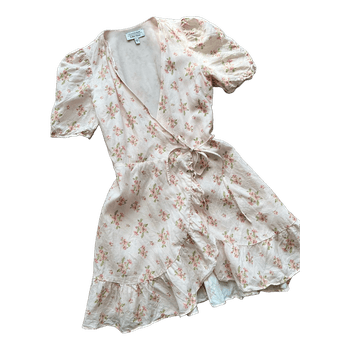 Kukkakuvioinen kietaisumekko