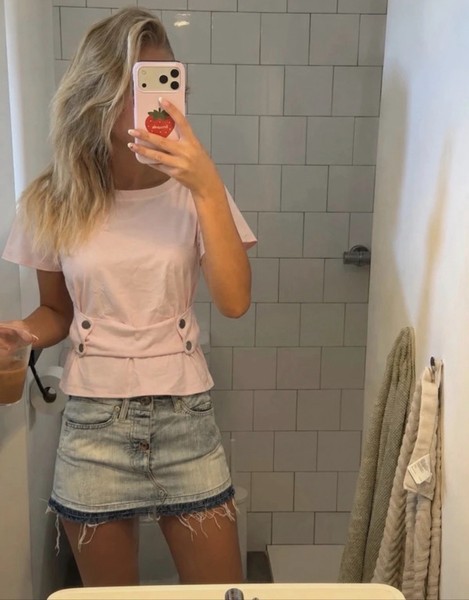 Pink short sleeve top