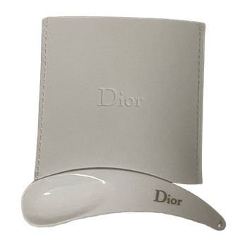  Dior prestige kosmetiikka-lusikka